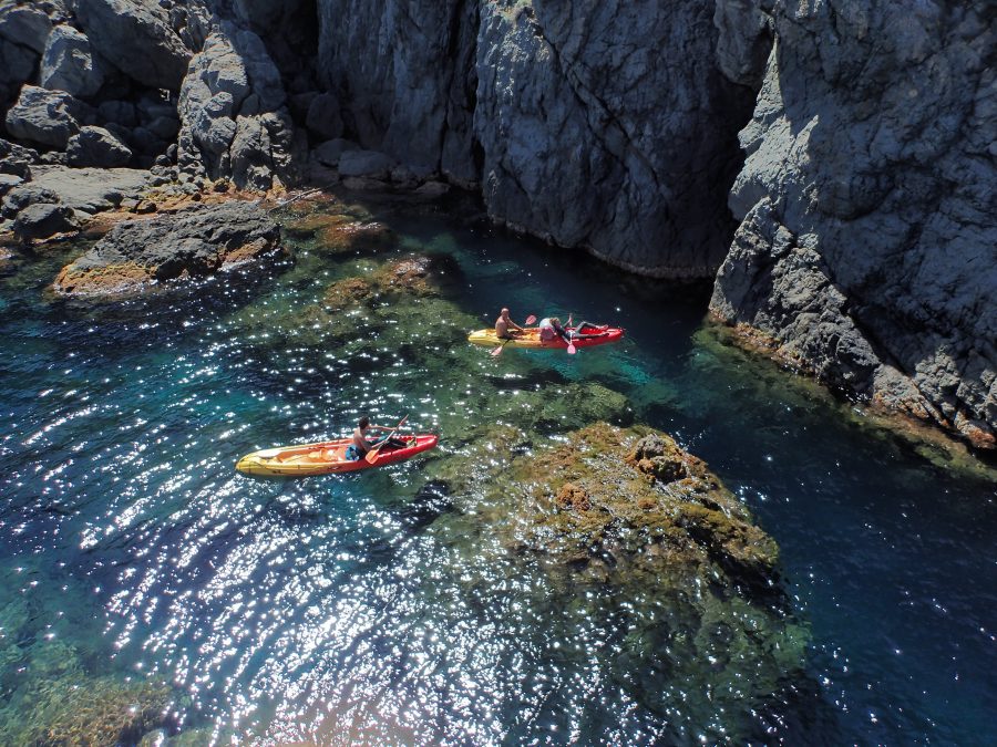 Kayak de mer à Galéria en Corse